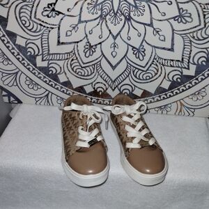 Micheal Kors Tan Sneakers